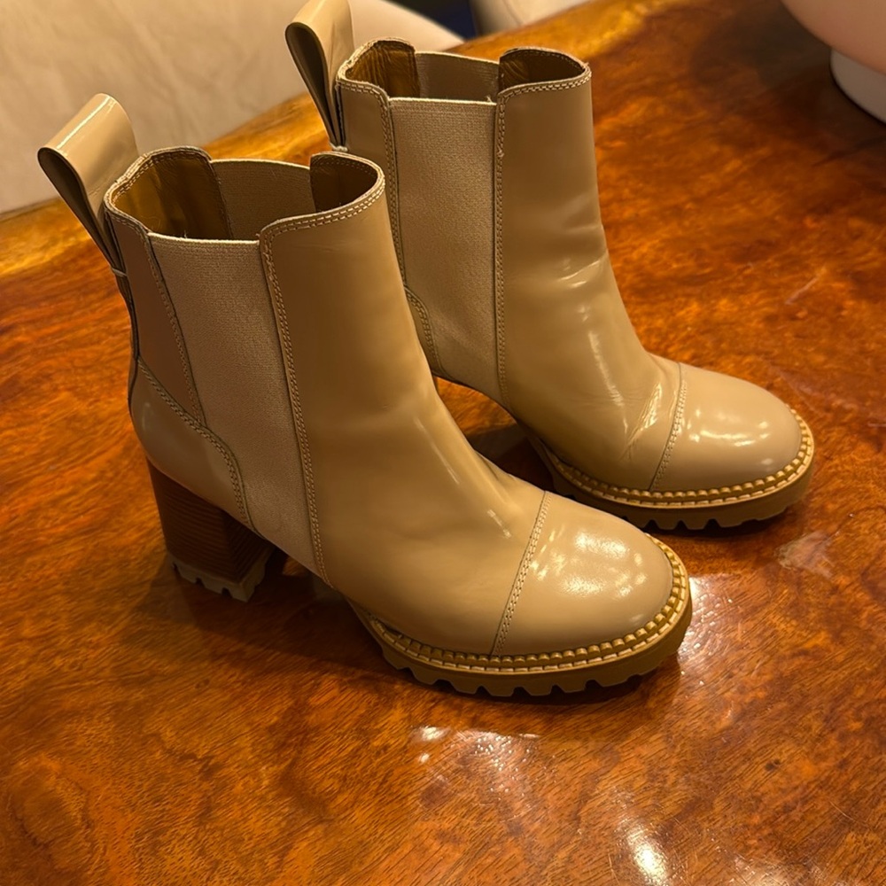 See by chloe Patent Leather booties Size 39